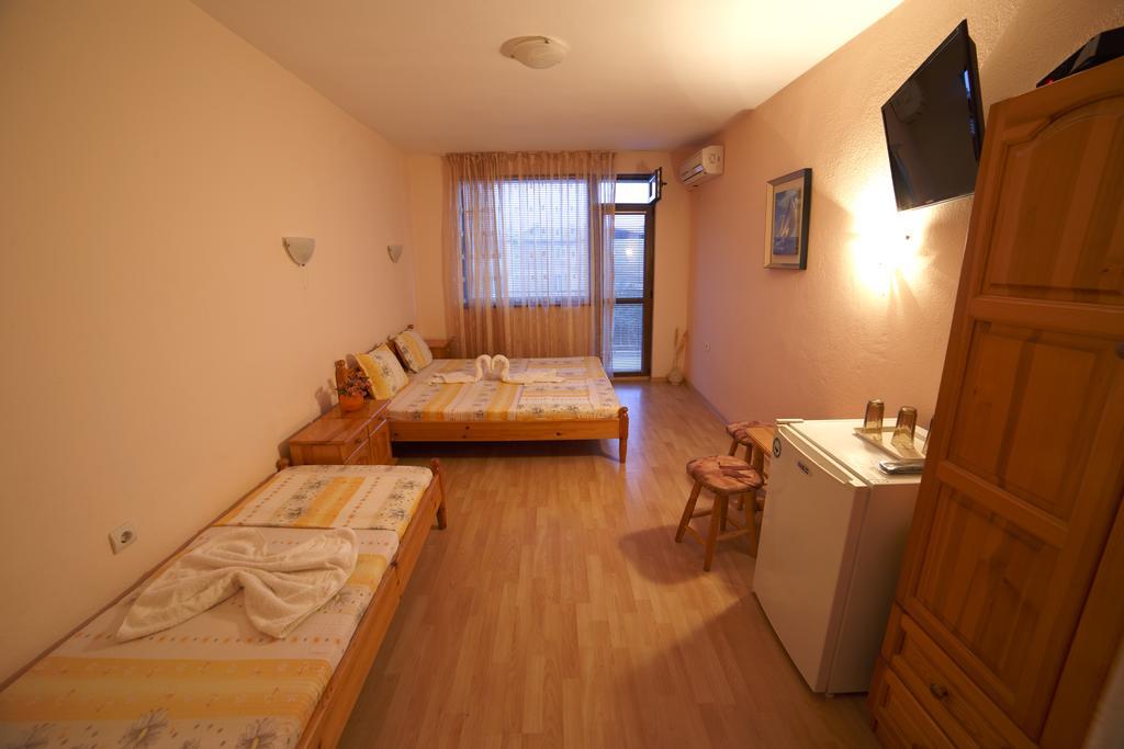 Primorski Briz Guest House 普里莫尔斯科 外观 照片
